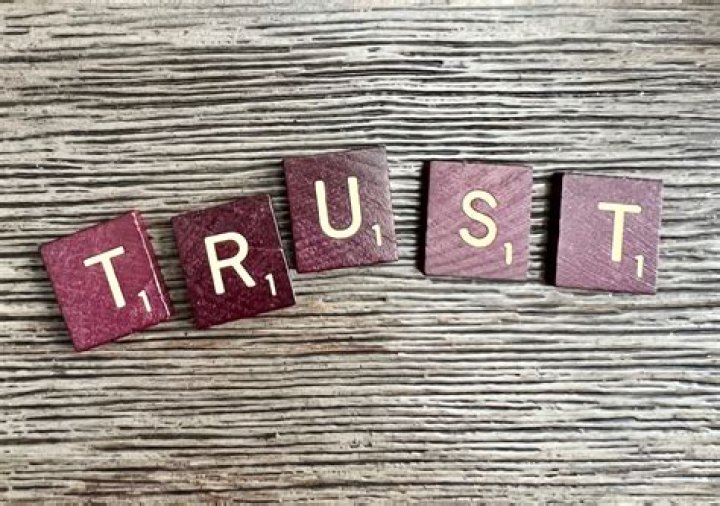 Can a trust be dissolved by the trustee?