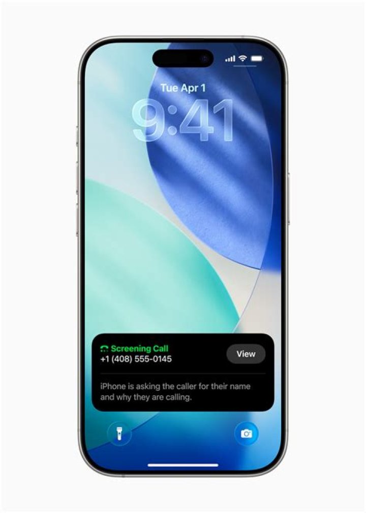 Does Apple have a 24 hour support line?